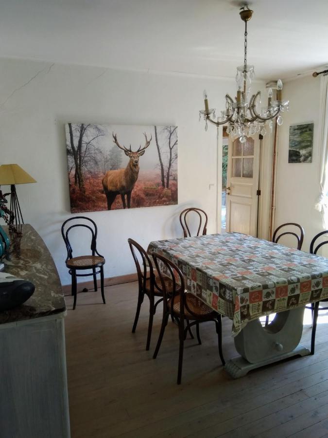 Gezellig Vakantiehuis Te Maissin Екстериор снимка